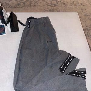 Nike Sweatpants